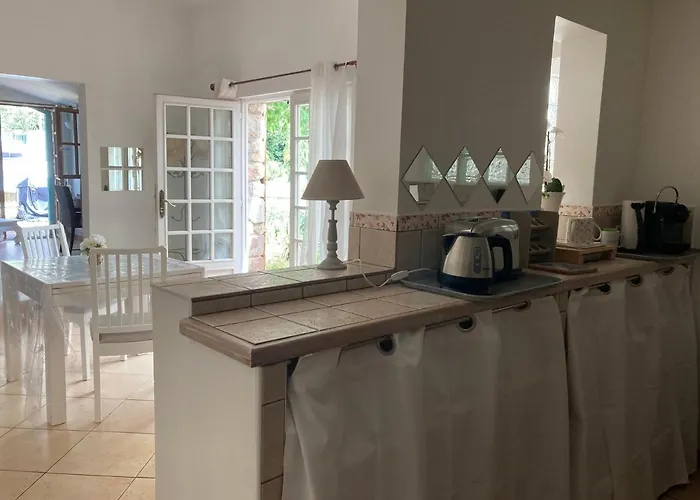 Encore Un Soir Holiday home Hyeres