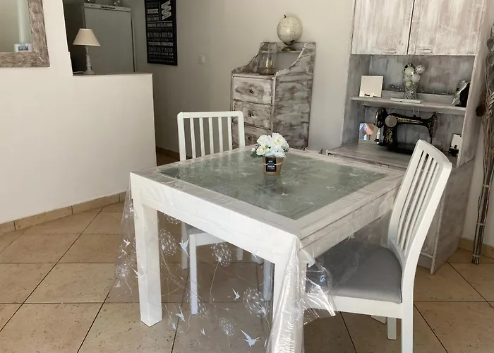 Encore Un Soir Holiday home Hyeres